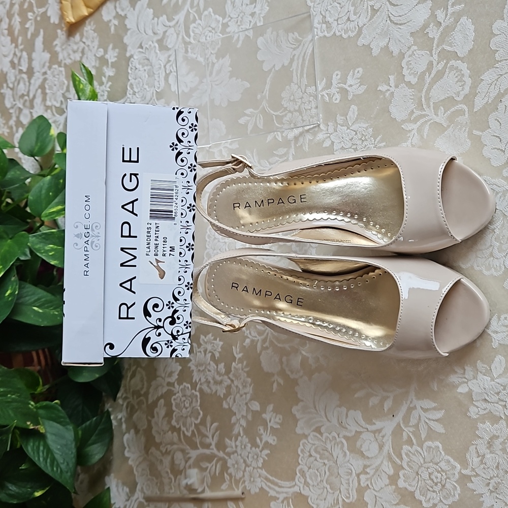 Rampage Nude / Bone Peep-Toe Heels 👠